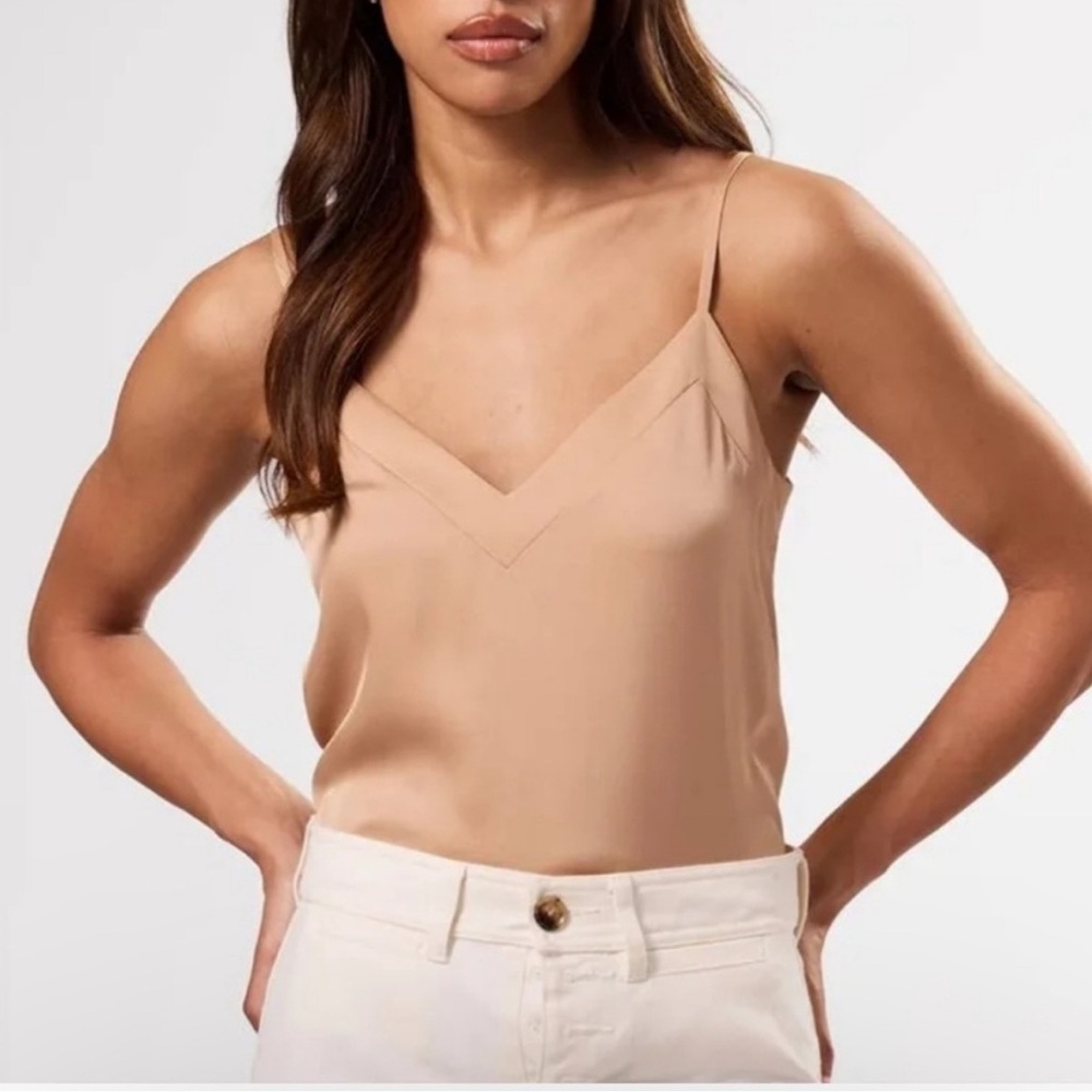 AMOUR VERT NWT Barlow silk camisole -biscotti -medium